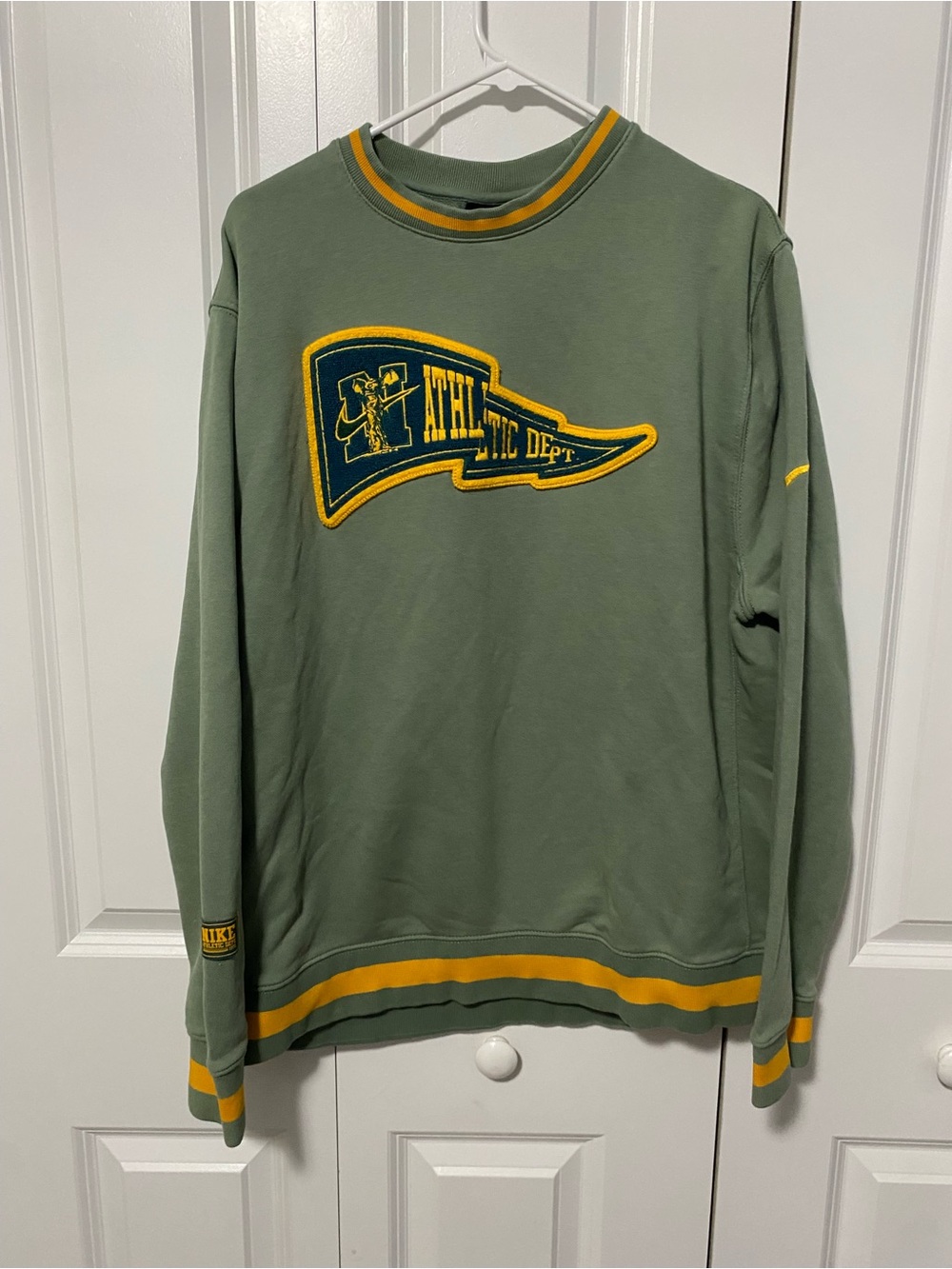 Nike Sportswear 1972 Club Fleece Longsleeve Athletic Department Sweatshirt - Picture 2 of 7